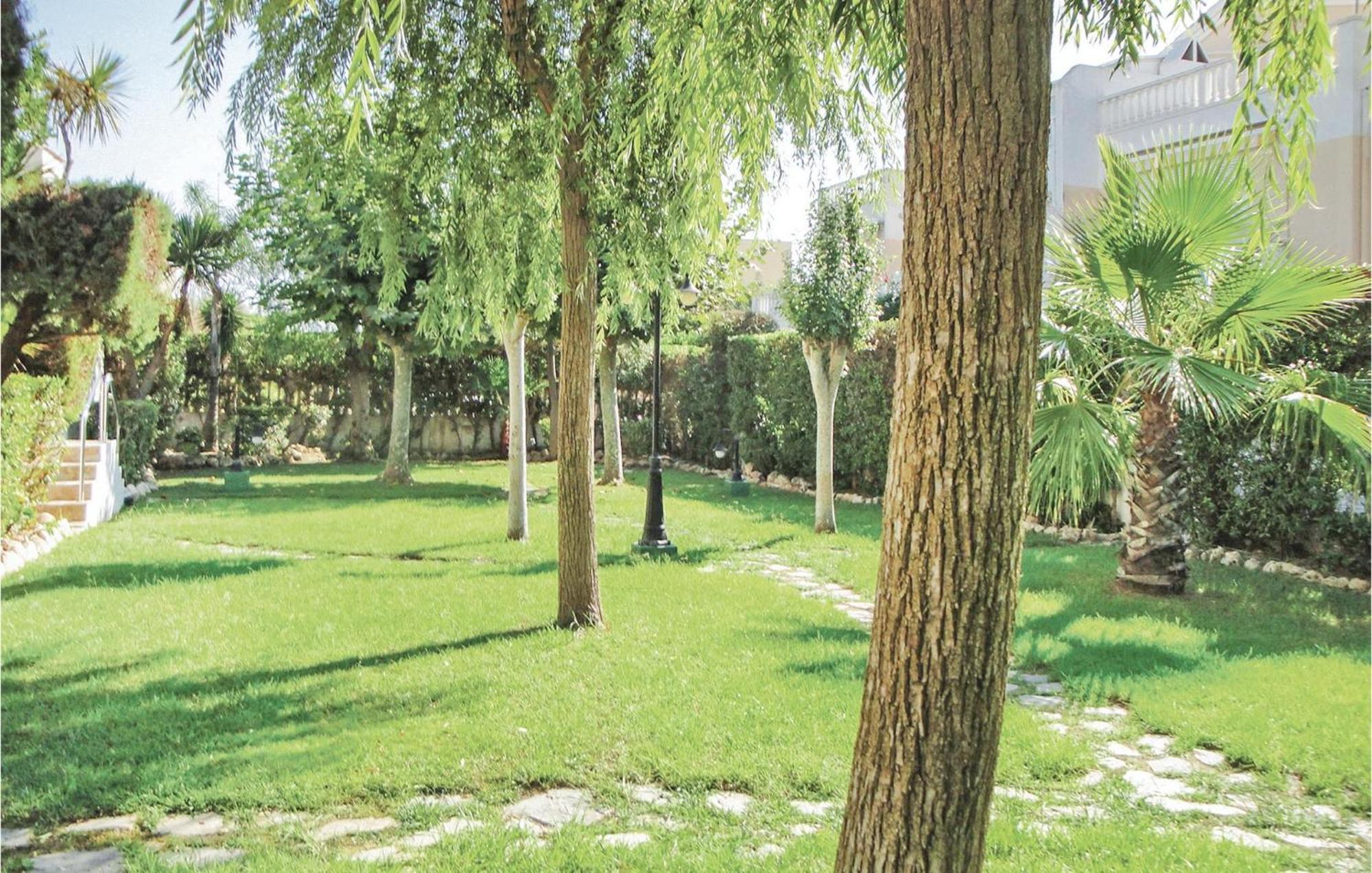 2 Bedroom Nice Apartment In Guardamar Del Segura Luaran gambar